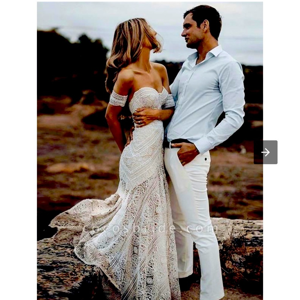 Ivory Lace Beach Wedding Dresses Sweetheart Neck Rustic Boho Wedding Dresses